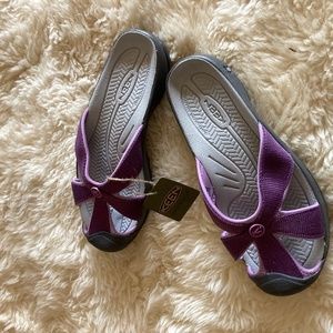 Keen Bali Flip Flop women’s size 8 in Grape